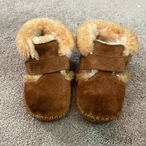 Ll bean toddler wicked good slippers Sz 7-8